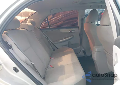 2013 Toyota Corolla Le z USA, uszkodzony, nr VIN 5YFBU4EE0DP111166